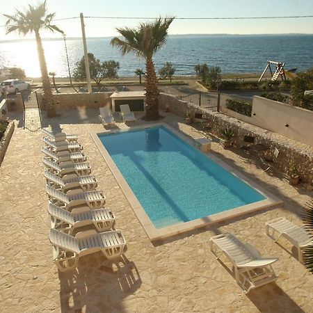 ורסי Sea View Apartments Nina מראה חיצוני תמונה