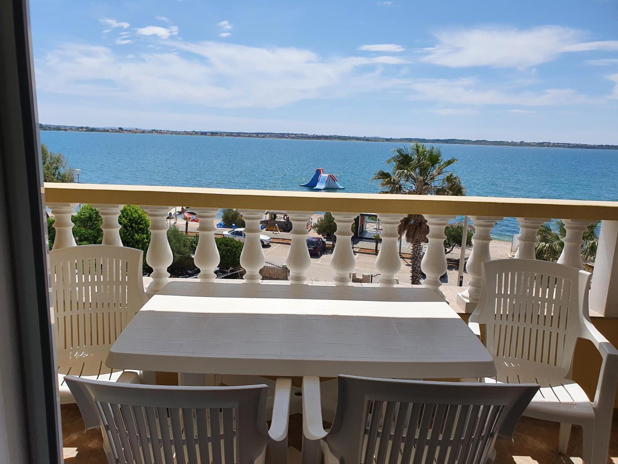 ורסי Sea View Apartments Nina מראה חיצוני תמונה