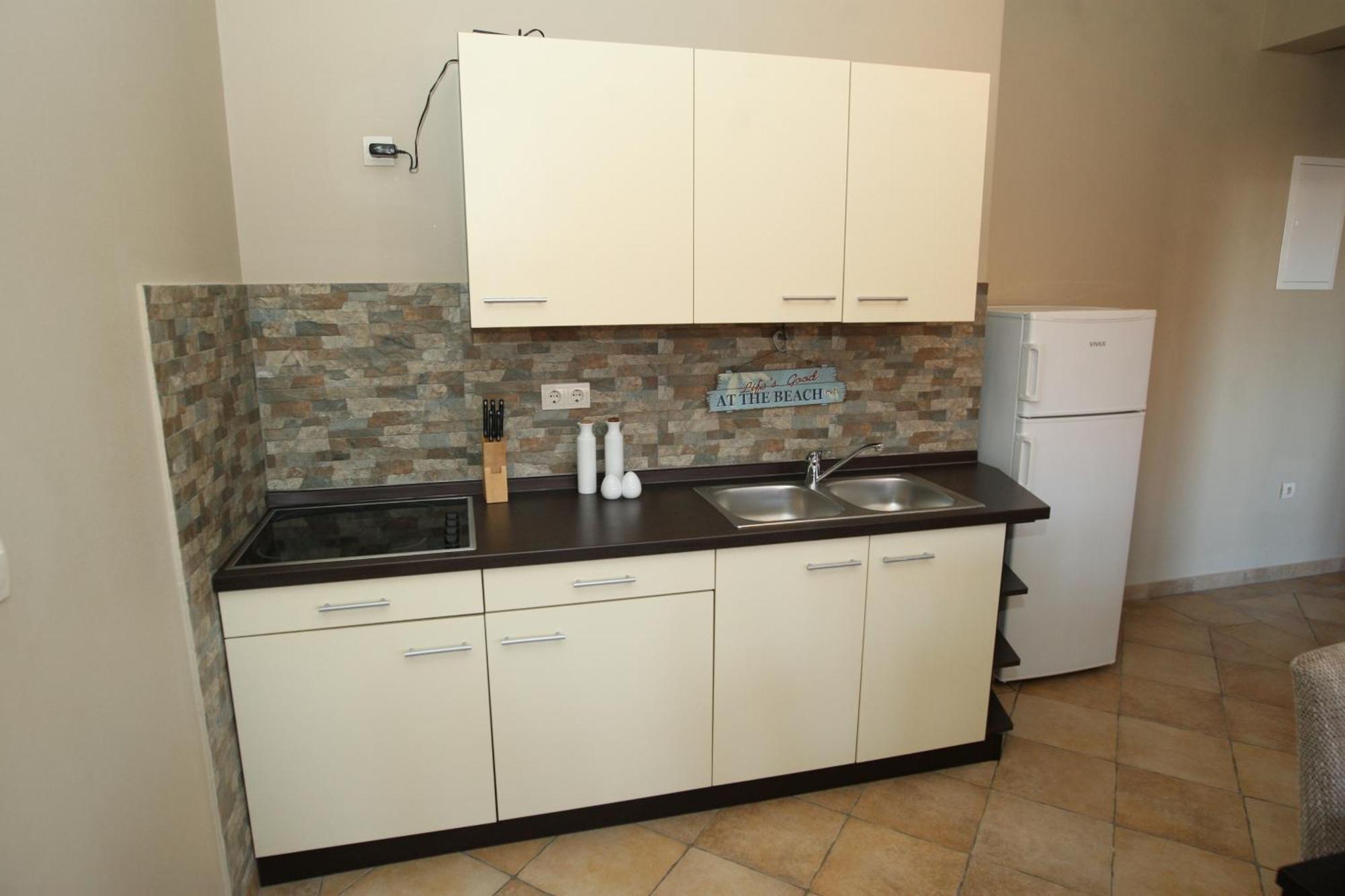 ורסי Sea View Apartments Nina מראה חיצוני תמונה