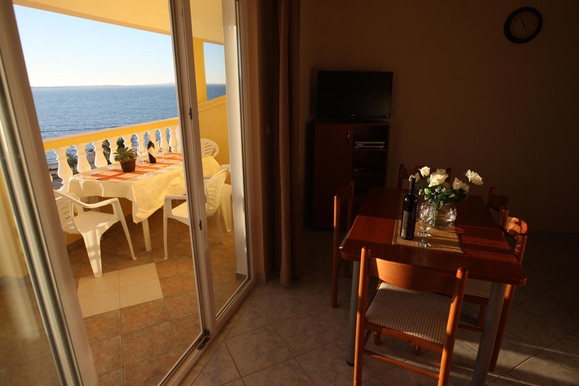 ורסי Sea View Apartments Nina חדר תמונה