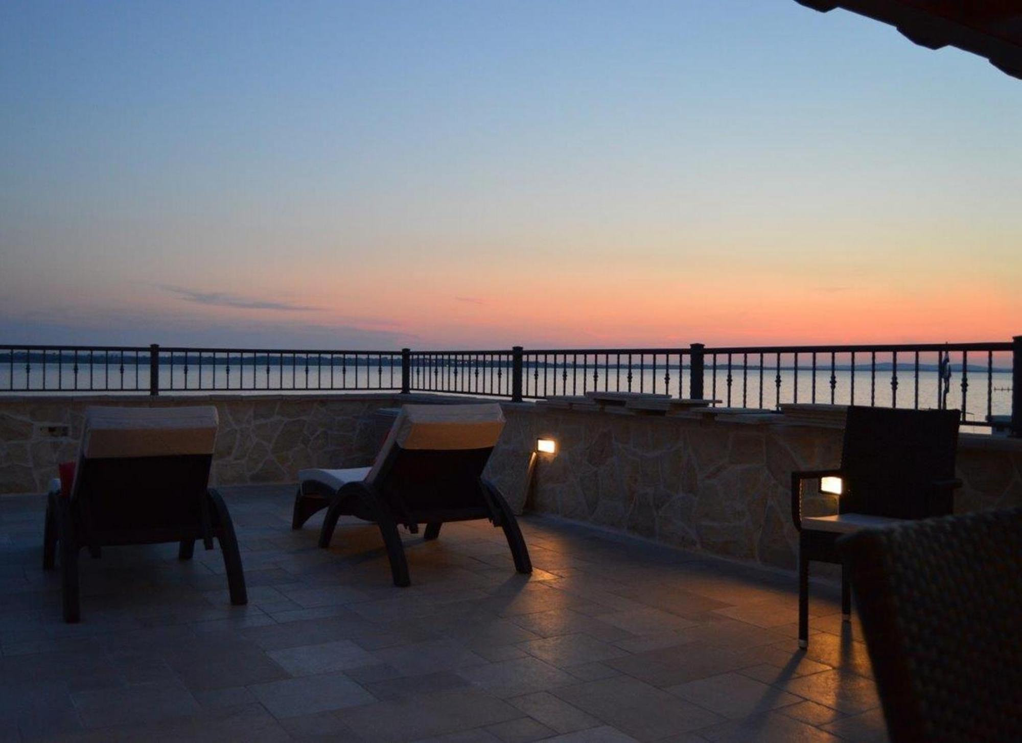 ורסי Sea View Apartments Nina חדר תמונה
