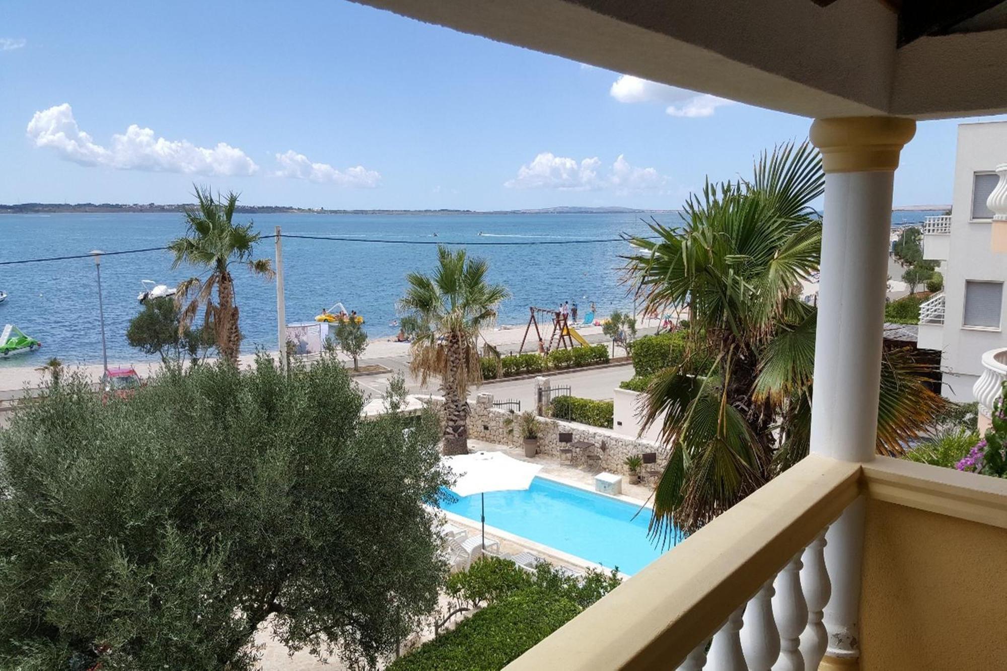 ורסי Sea View Apartments Nina מראה חיצוני תמונה