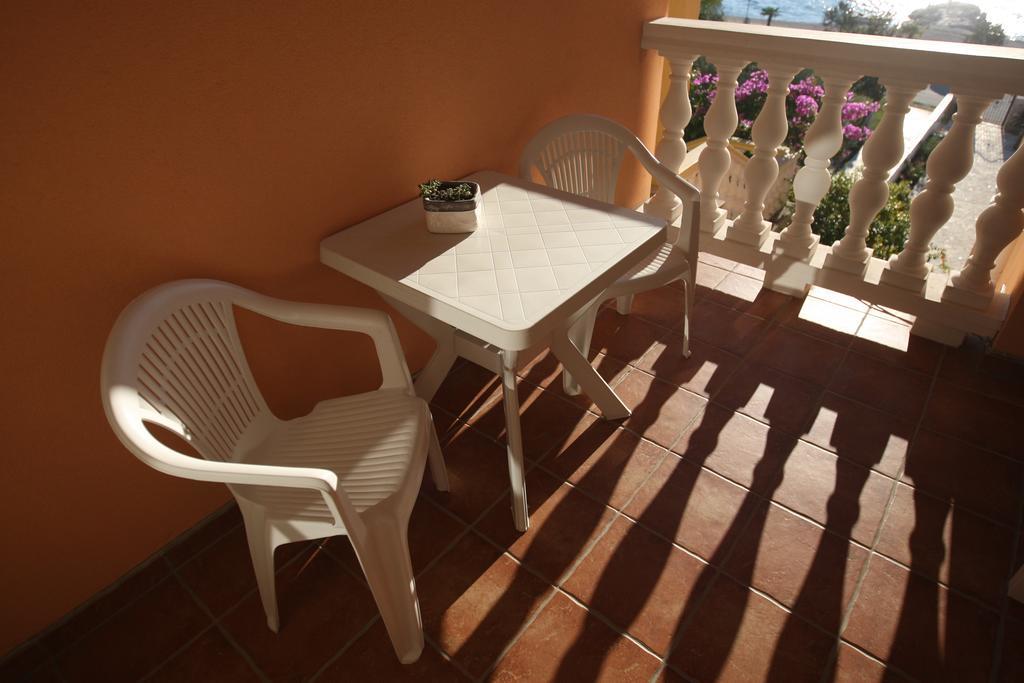 ורסי Sea View Apartments Nina חדר תמונה
