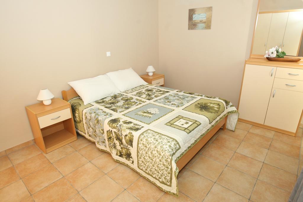 ורסי Sea View Apartments Nina חדר תמונה