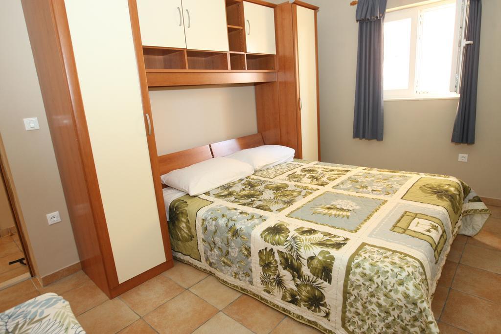 ורסי Sea View Apartments Nina חדר תמונה