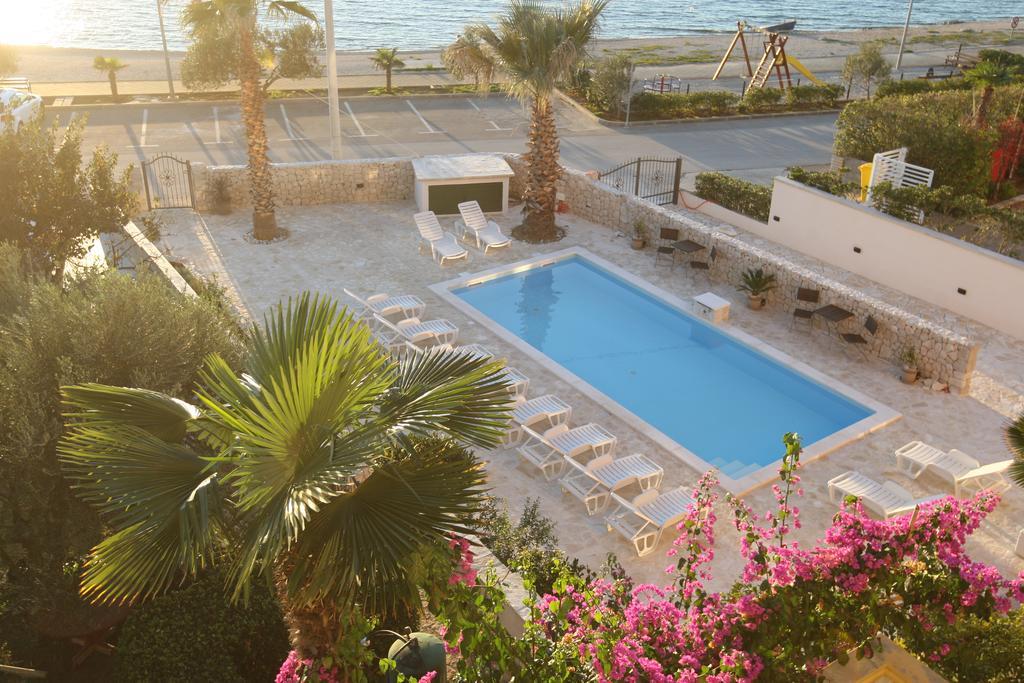 ורסי Sea View Apartments Nina מראה חיצוני תמונה
