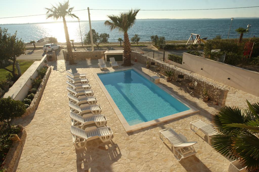 ורסי Sea View Apartments Nina מראה חיצוני תמונה